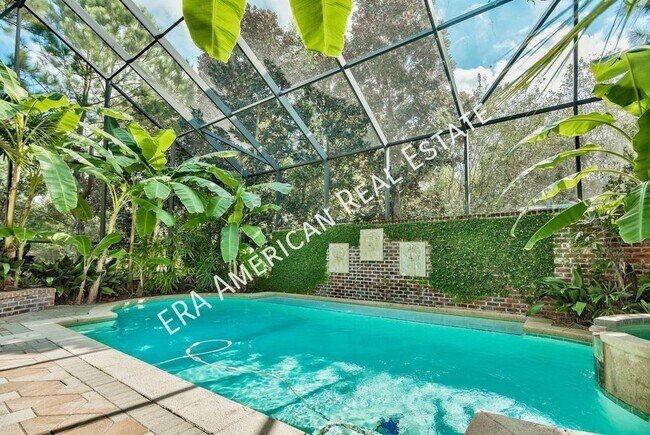 Foto del edificio - Pool and Lawn Service Provided!