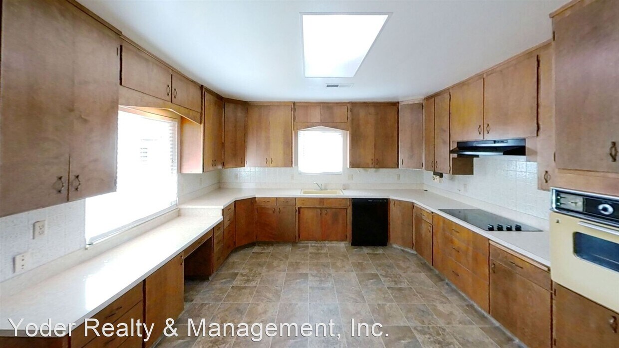Primary Photo - 3 br, 2 bath House - 141 Melrose Street