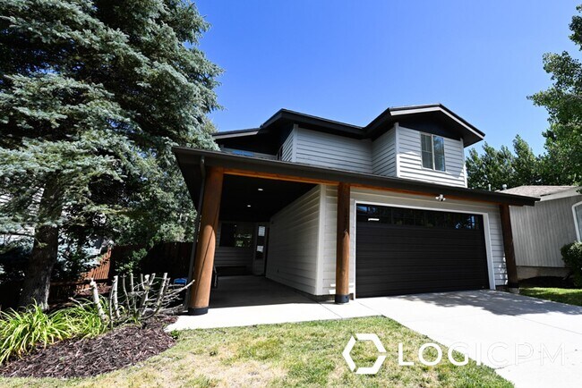 Photo - 1034 Lincoln Ln House