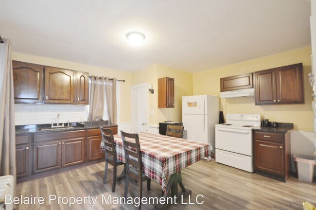 Building Photo - 3 br, 2 bath House - 90 Canton Street