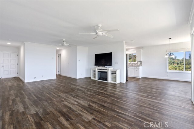 Building Photo - 235 Avenida Lobeiro