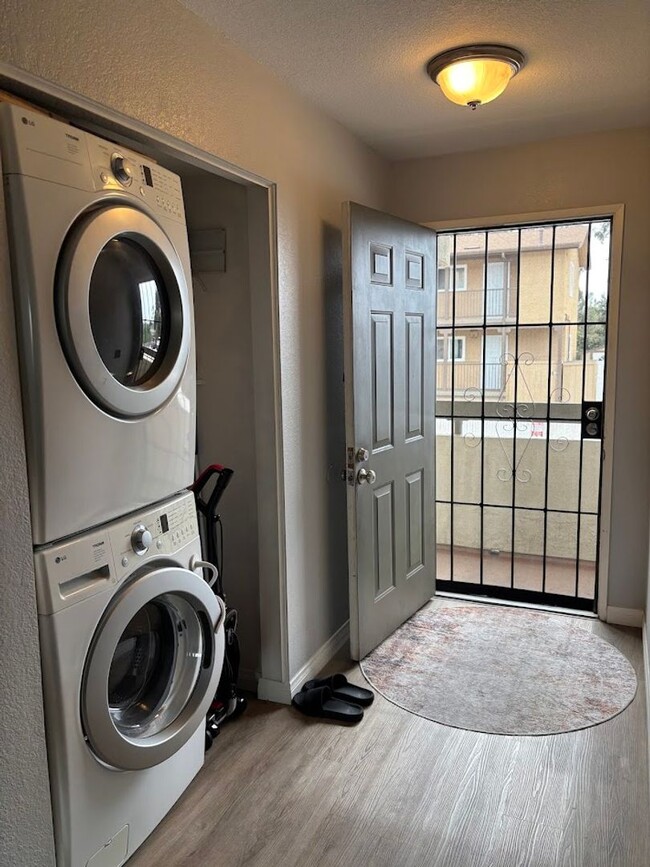 Building Photo - Two bedroom two bath condo with panoramic views of Mission Valley!