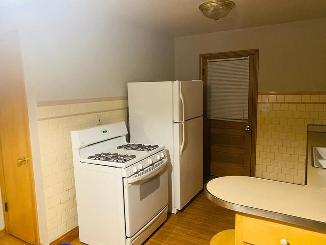 Building Photo - 5530 N Major Ave