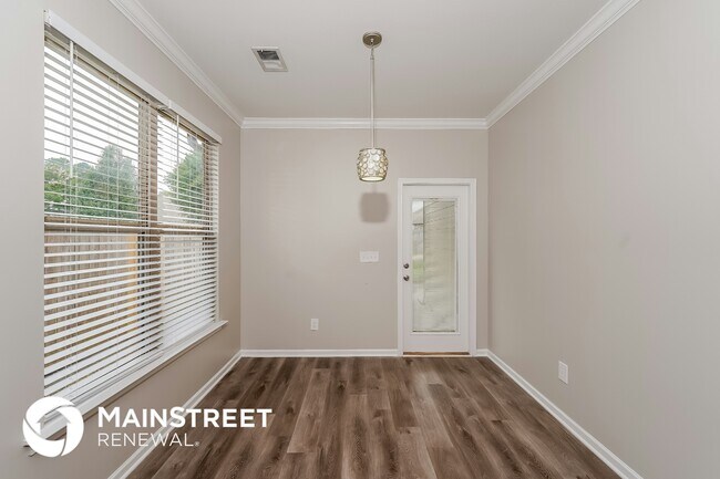 Building Photo - 1131 Avalon Dr