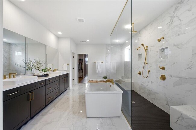 Foto del edificio - 4510 Hawthorn Cir