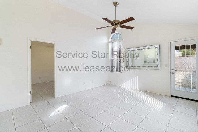 Building Photo - 18823 N 33rd Dr