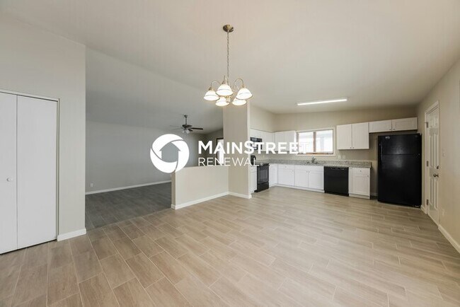 Foto del edificio - 3 Bedroom Pet-Friendly Home in Phoenix, AZ...