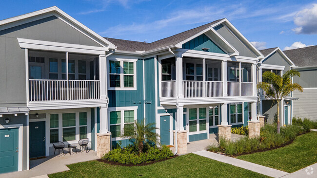 Building Photo - Springs at Coral Shores