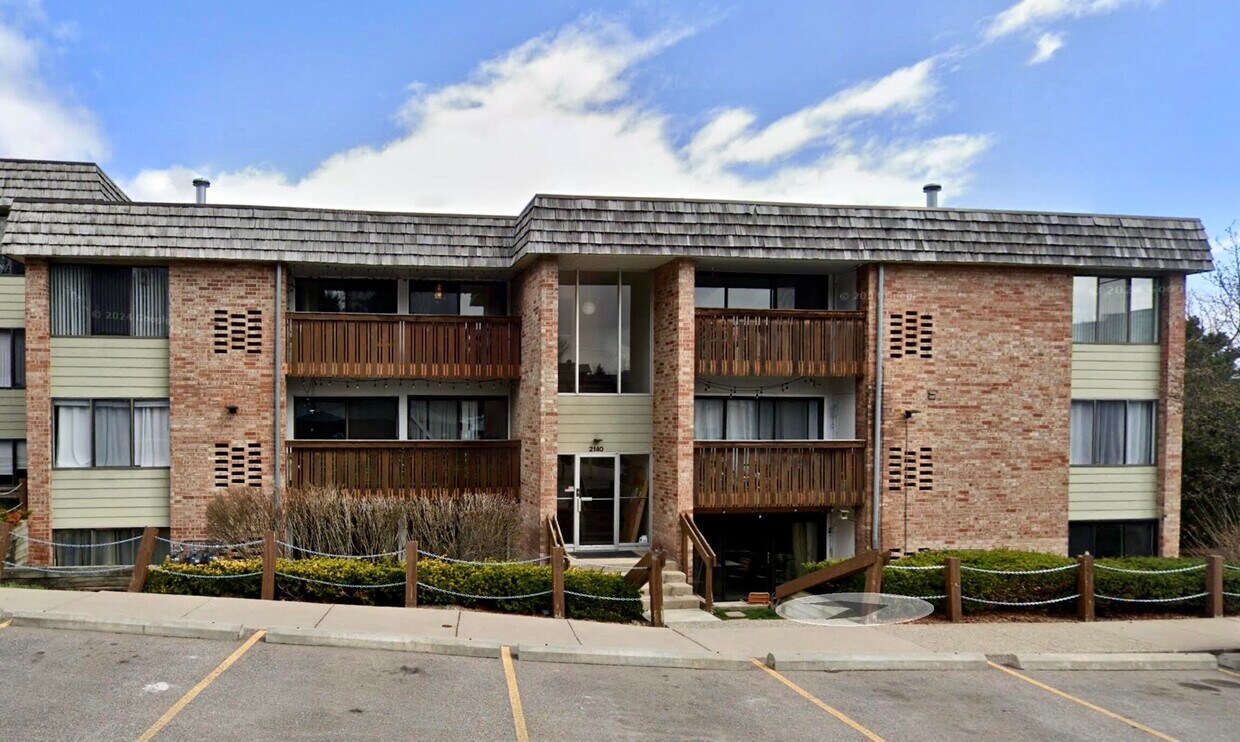 Foto principal - 2140 Pauline Blvd