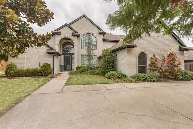 Foto del edificio - 916 Gleneagles Dr