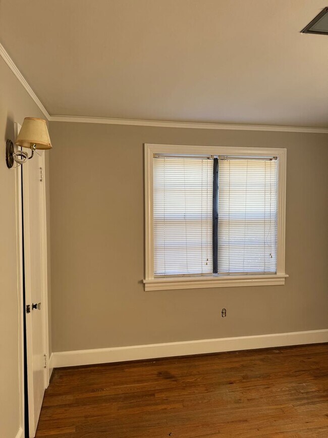 Foto del edificio - Great Price and location!