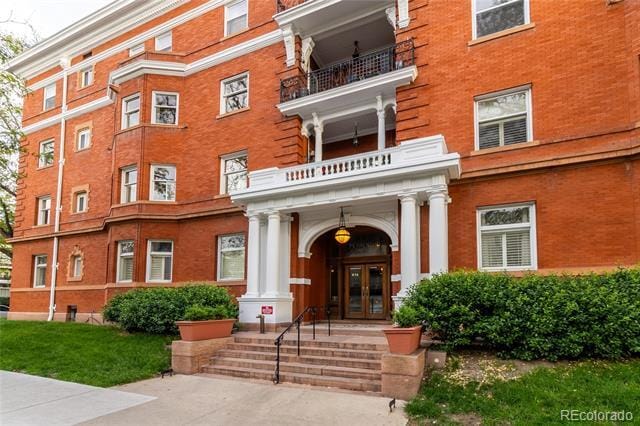 Building Photo - 836 E 17th Ave