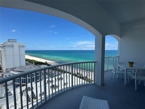 Building Photo - 5401 Collins Ave