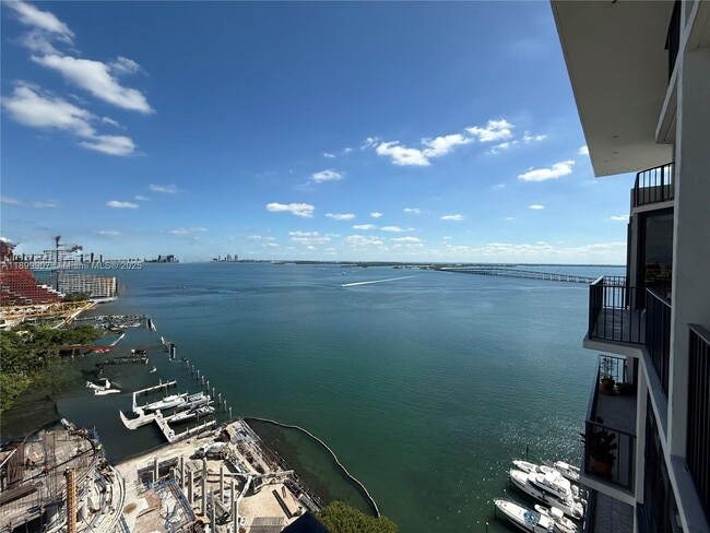 Building Photo - 1865 Brickell Ave