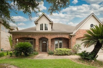 Building Photo - 5902 Garden Hills Dr
