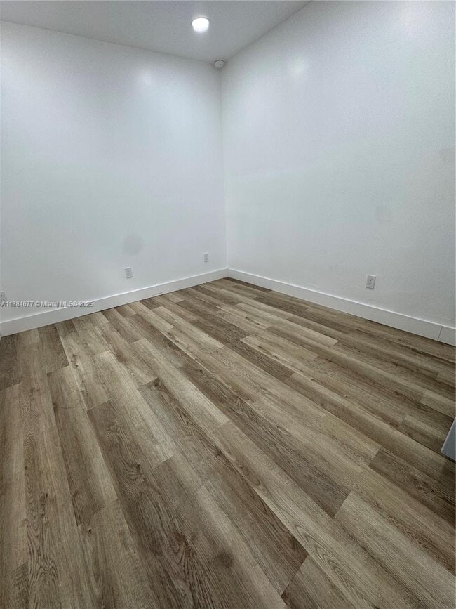 Foto del edificio - 4341 NE 18th Ave