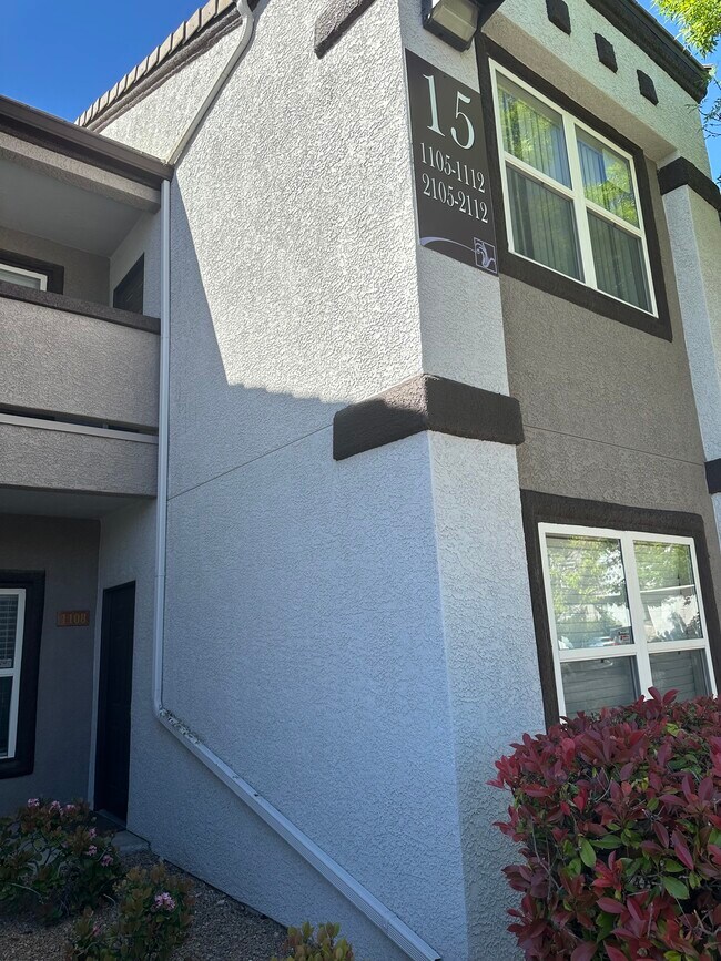 Building Photo - 7255 W Sunset Rd