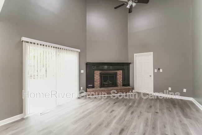 Building Photo - 667 Chelsea Ct
