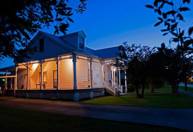 Foto del edificio - 1228 Mississippi St