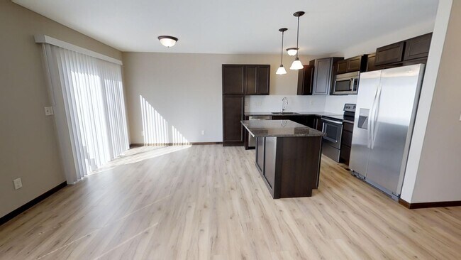 Foto del edificio - 8720 E Harry St