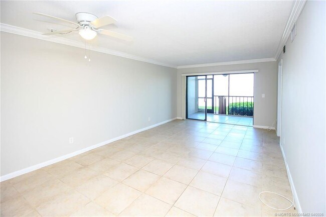 Building Photo - 4540 NE Sandpebble Trce