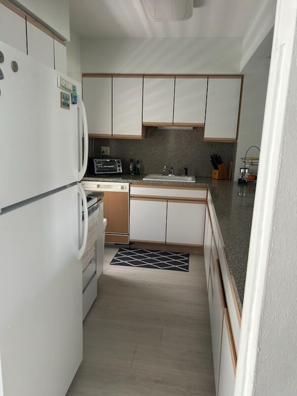 Foto del edificio - 2760 Banyan Rd
