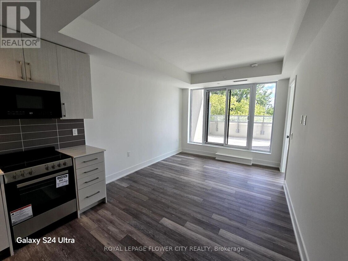 Photo du bâtiment - 2075 King Rd