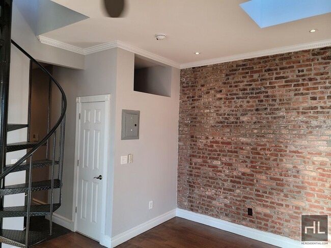 Foto del edificio - East 3rd Street