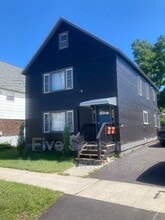 Building Photo - 299 Manhattan Dr