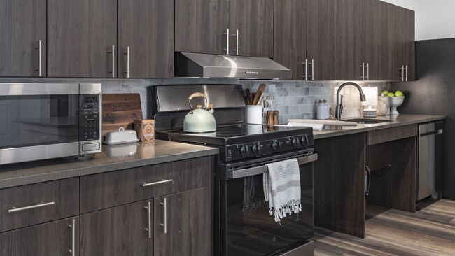 Building Photo - Nova at East Park Village