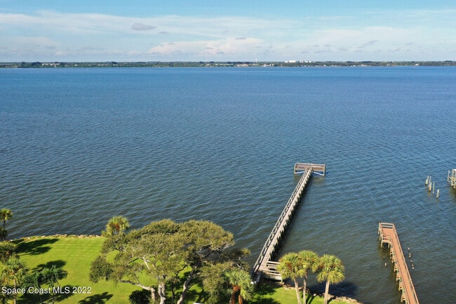 Building Photo - 412 La Costa St