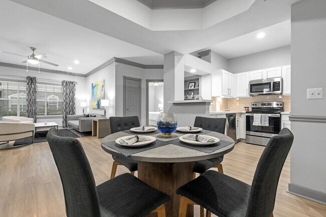 Building Photo - Where Style Meets Sophistication!