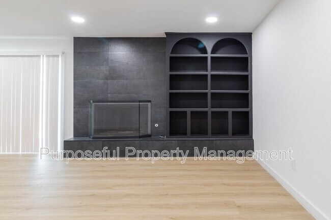 Foto del edificio - 8913 Bentree Country Way