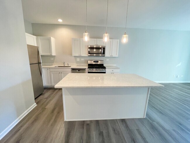 Foto del edificio - 301 N Madison St