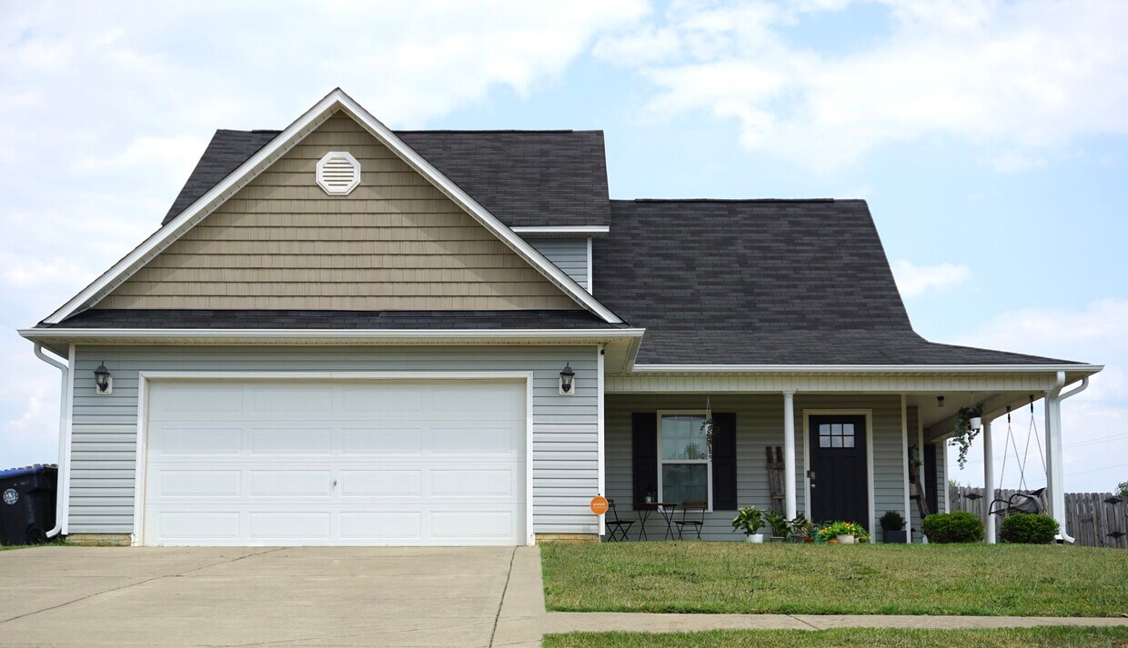 Primary Photo - 455 Gable Drive