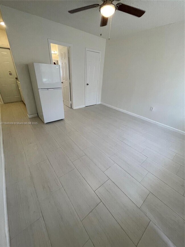 Foto del edificio - 4740 NW 7th Ave