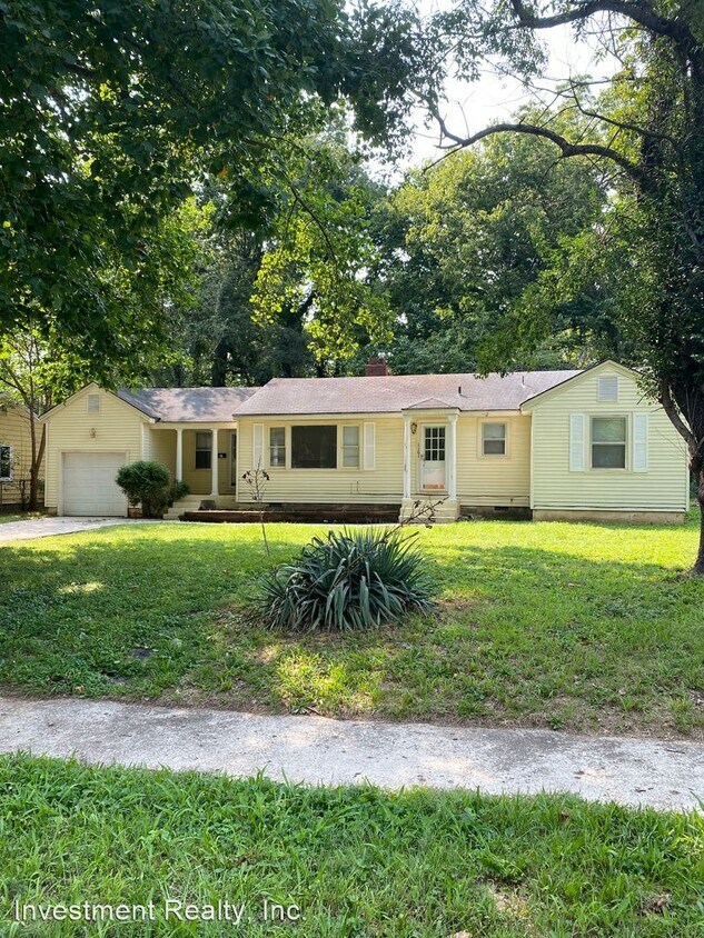 3 br, 1 bath House 1161 S Kings Ave House Rental in Springfield, MO