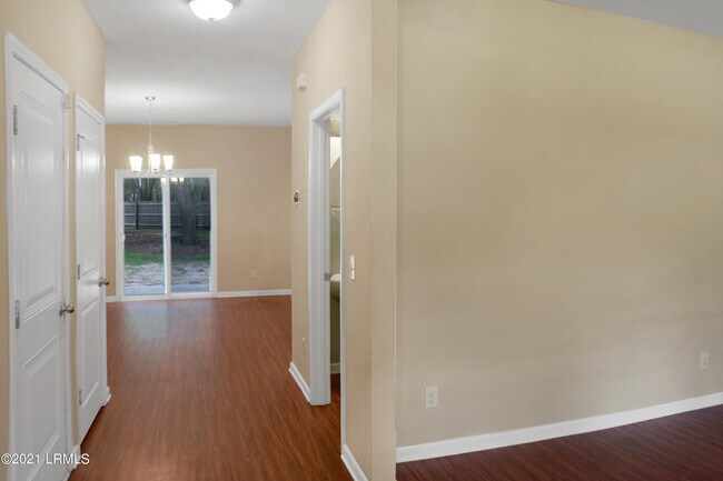 Building Photo - 4884 Breeze Way