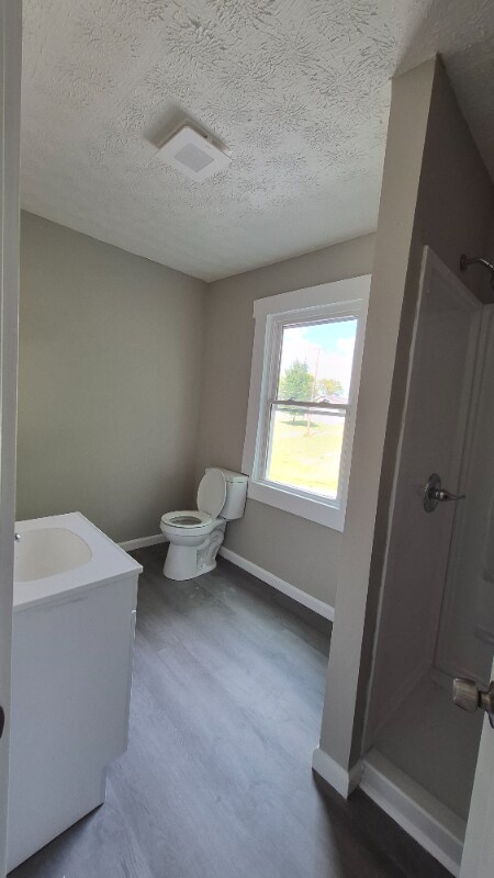 Foto del edificio - 912 Riverview Terrace