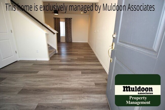 Foto del edificio - 8012 Hardwood Cir