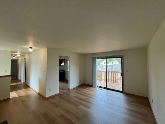 Foto del edificio - **$200 Move In Special**Beautiful 2 Bed 1....