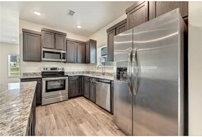 Foto del edificio - 798 S Benchmark Ln