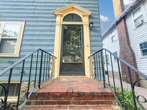 Building Photo - 61 Moraine St