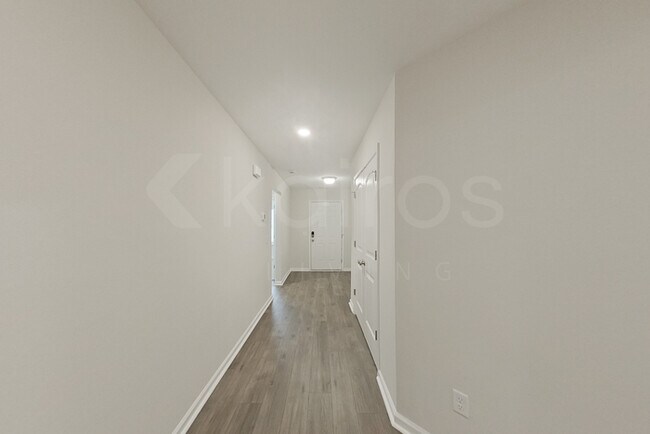 Building Photo - 106 Bluff Rd