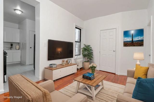 Foto principal - 2 bedroom in NEW YORK NY 10002