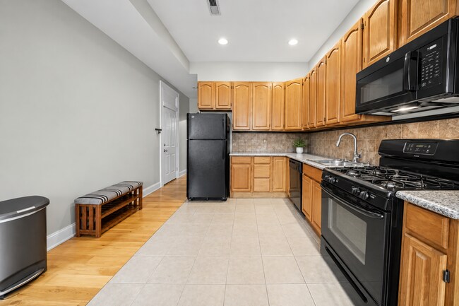 Foto del edificio - 2209 Eutaw Pl