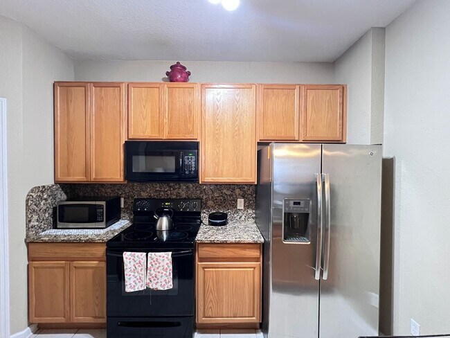 Foto del edificio - The perfect home waiting for you! FULLY FU...