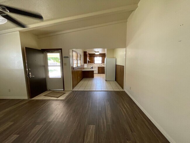 Foto del edificio - Nice 2/1 good area and fenced backyard