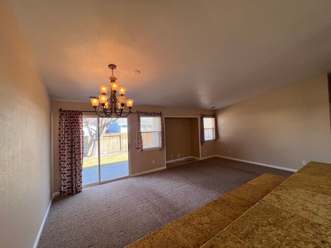 Foto del edificio - Charming 3/2/2 Home in Gardnerville *MUST SEE*