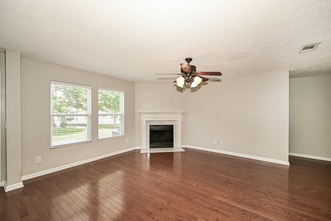 Building Photo - 227 Elderberry Way